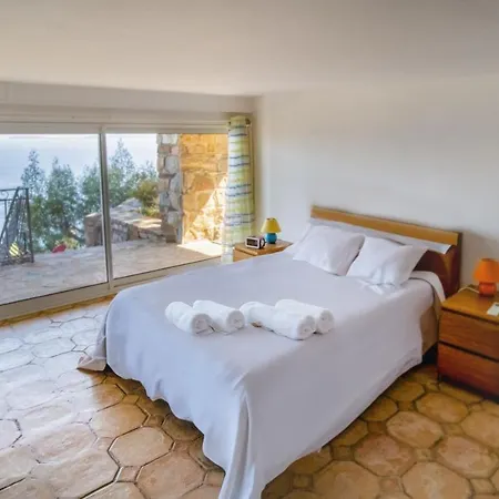 La Lezardiere Apartment *